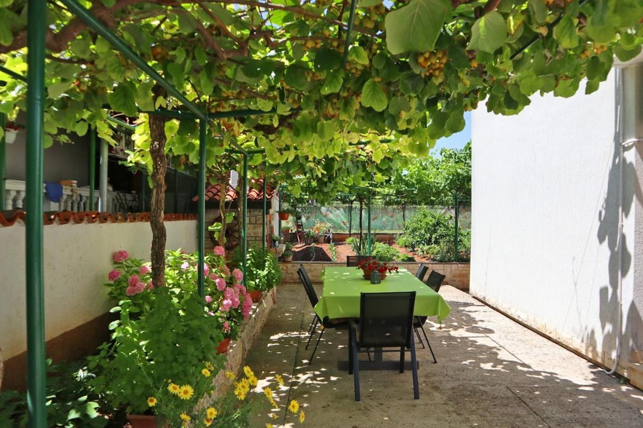 Apartman Slavko Διαμέρισμα Tar-Vabriga Εξωτερικό φωτογραφία
